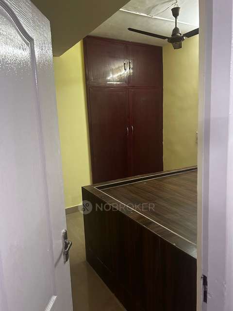 PG for Girls in Kilpauk