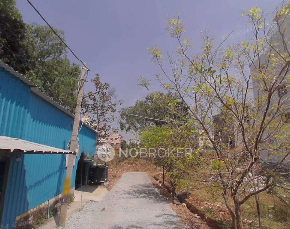 Plot For Sale  In Golden Green Layout