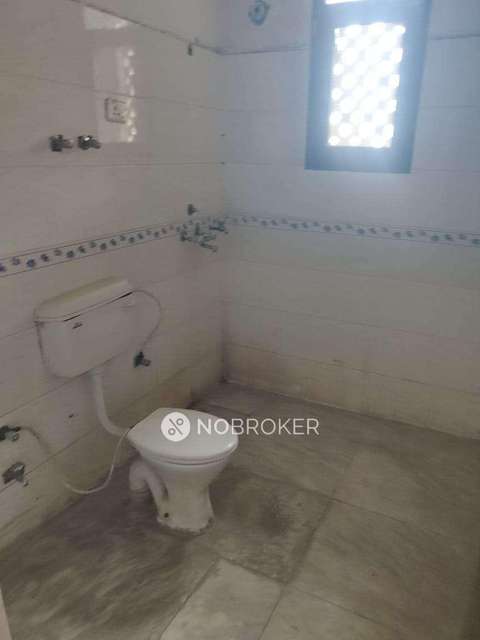 3 BHK Flat In Regency Park For Sale  In Sector 2