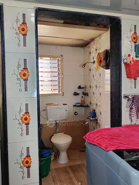 1 BHK Flat In Hree Akkalkot Niwas For Sale  In Kandivali West