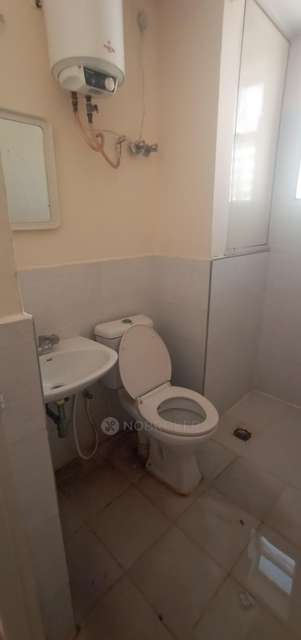 3 BHK Flat In Dlf Woodland Heights For Sale  In Electronic City