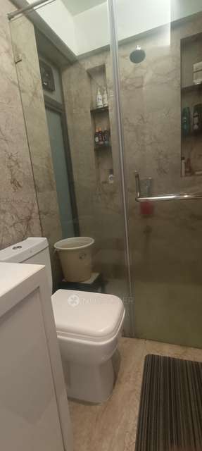 2 BHK Flat In Range View For Sale  In Santacruz East