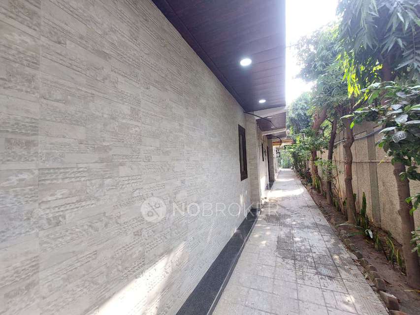 3 BHK Flat In 54, Taj Apartment, Rohini Sector 15 For Sale  In Taj Apartments