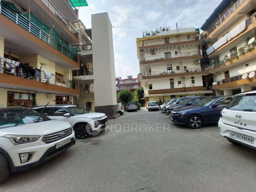 3 BHK Flat In 54, Taj Apartment, Rohini Sector 15 For Sale  In Taj Apartments