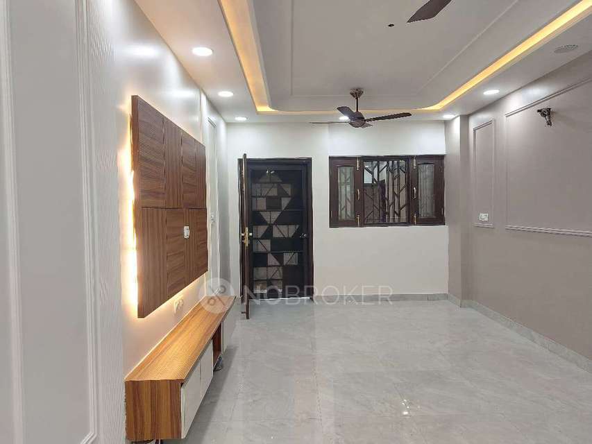 3 BHK Flat In 54, Taj Apartment, Rohini Sector 15 For Sale  In Taj Apartments