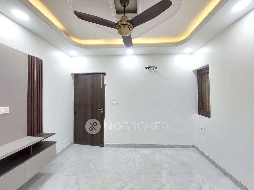 3 BHK Flat In 54, Taj Apartment, Rohini Sector 15 For Sale  In Taj Apartments