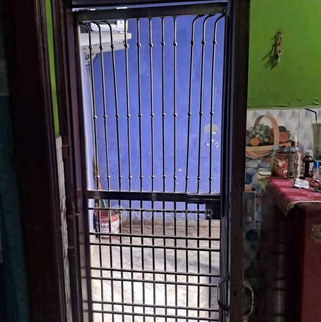 2 BHK Flat In Rwa Noor E Elahi Colony For Sale  In Shahdara