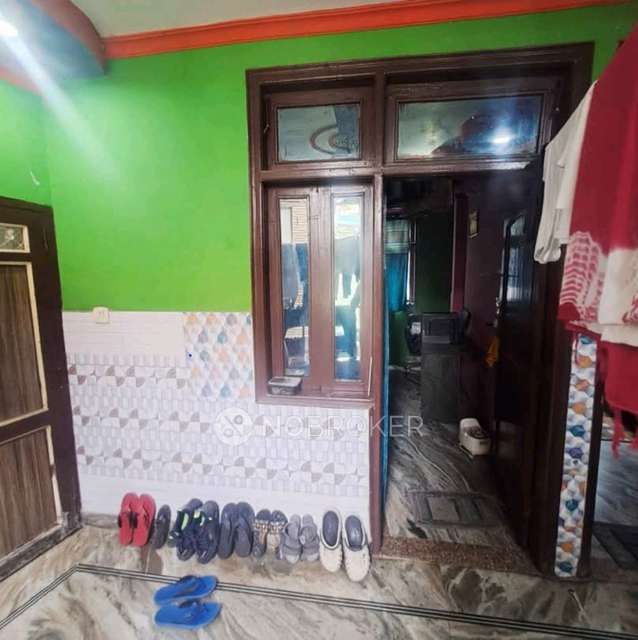 2 BHK Flat In Rwa Noor E Elahi Colony For Sale  In Shahdara