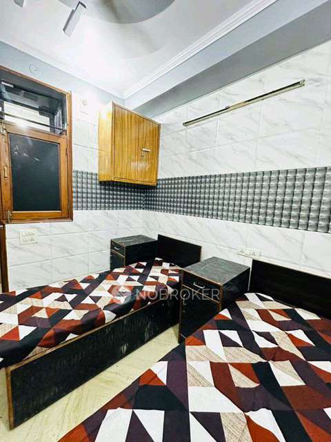 PG for Girls in Mangolpuri