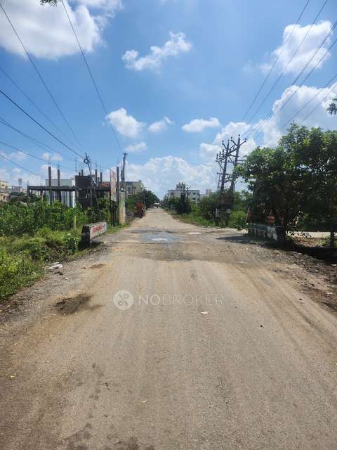 2 BHK Flat In Sri Balaji Flats, Varadharajapuram For Sale  In W396+6p3