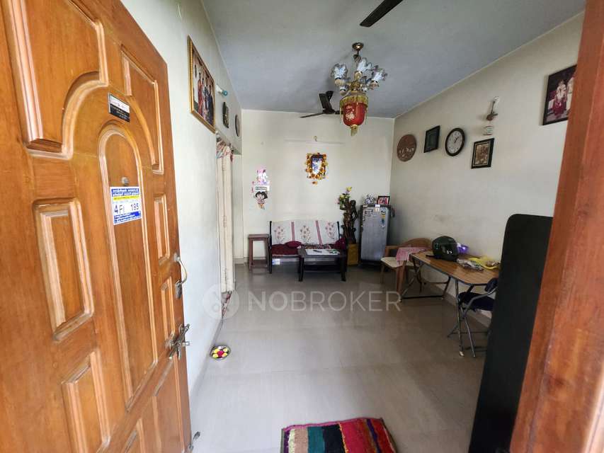 2 BHK Flat In Sri Balaji Flats, Varadharajapuram For Sale  In W396+6p3