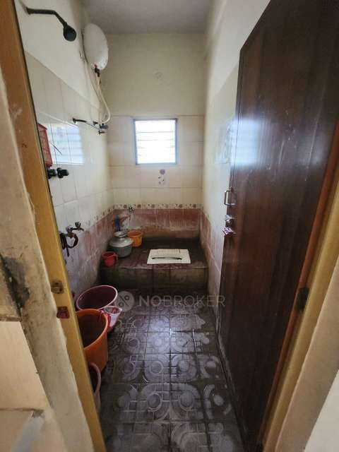 2 BHK Flat In Sri Balaji Flats, Varadharajapuram For Sale  In W396+6p3