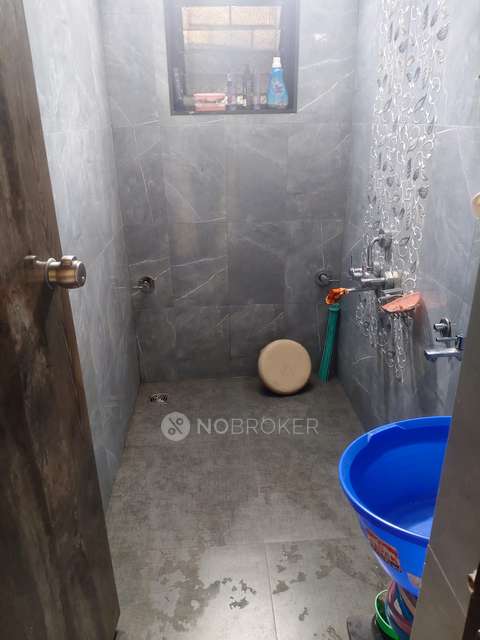 2 BHK Flat In Pranjal Apartment For Sale  In Gultekadi