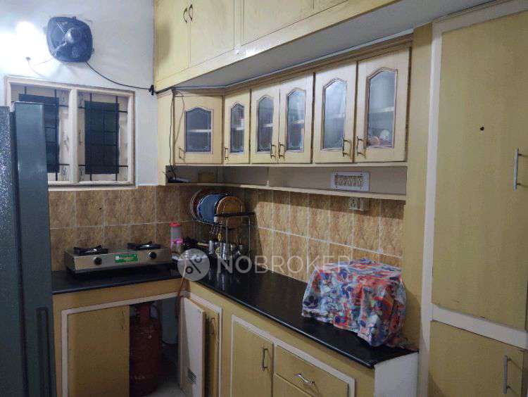 Shared Room for Female In 3 BHK  In Brindavan Flats In 75, Phase-1, Tirumalai Nagar, Perungudi, Chennai, Tamil Nadu 600096, India