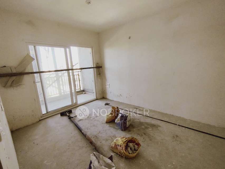 2 BHK Flat In Adarsh Palm Retreat Mayberry, Bellandur For Sale  In Bellandur