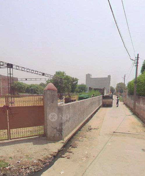 Godown/Warehouse in Milak Lachchhi, Greater Noida for Rent 