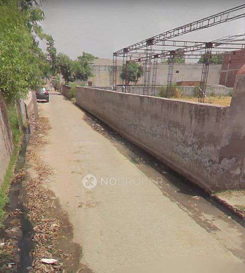 Godown/Warehouse in Milak Lachchhi, Greater Noida for Rent 