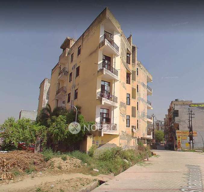 2 BHK Flat In Signature Tower For Sale  In Shatabdi Puram