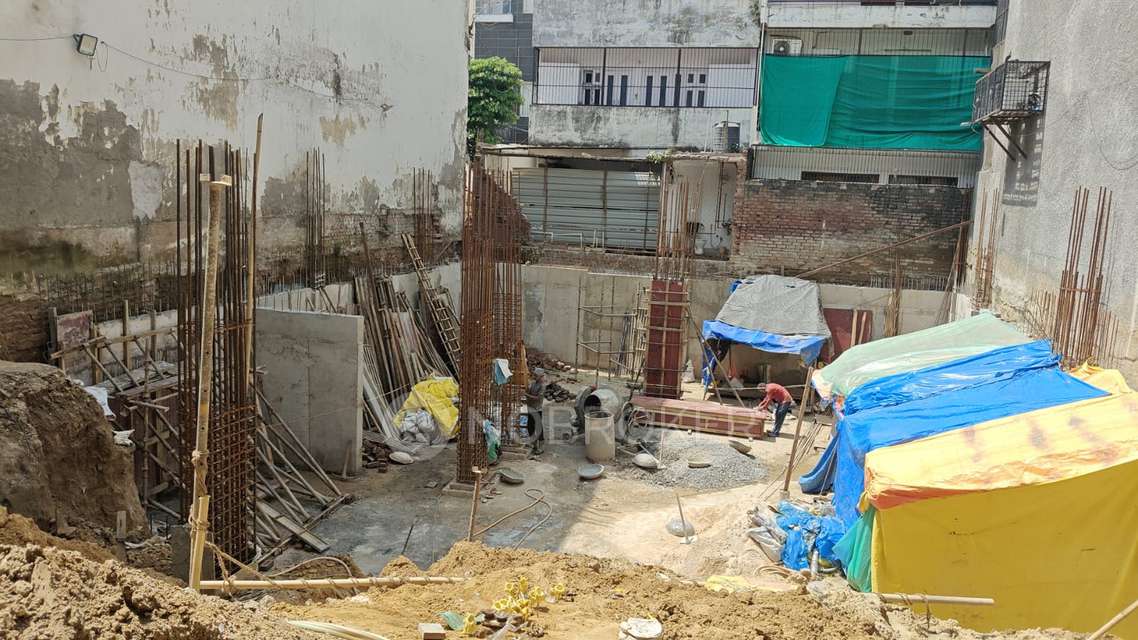 Commercial Property in  Vikaspuri, , Delhi for Rent 