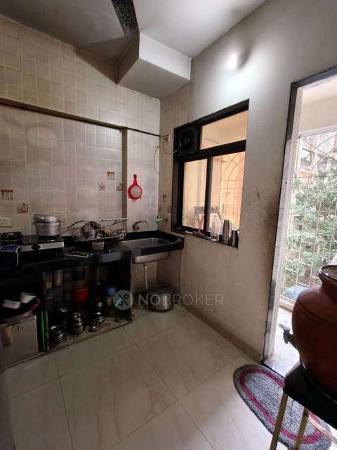 2 BHK Flat In Hiren Chsl For Sale  In  Kandivali West,