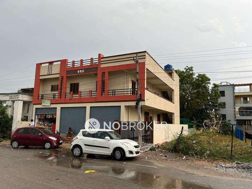 4+ BHK Flat For Sale  In Kowkoor