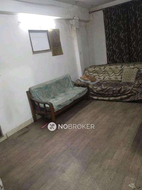 4 BHK Flat For Sale  In Laxmi Nagar