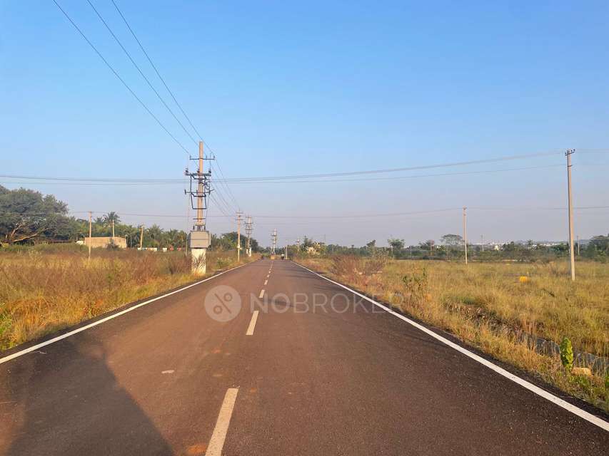 Plot For Sale  In Beml Layout