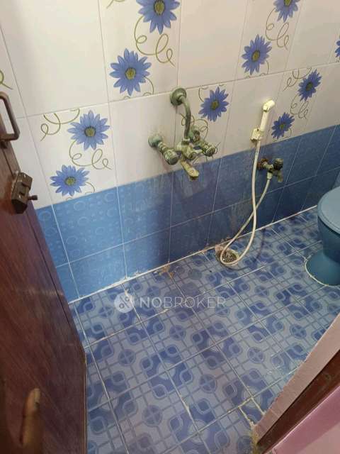 2 BHK Flat In Ab Builders For Sale  In Annanur Railway Station