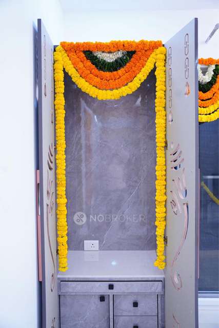 2 BHK Flat In Gothic Pentagon Clouds For Sale  In Miyapur Main Rd