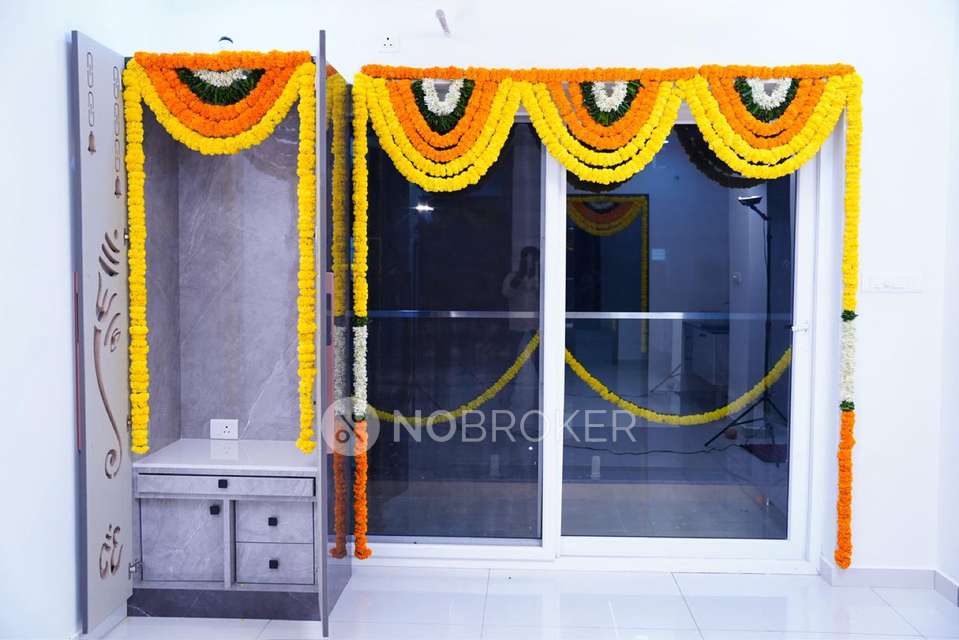 2 BHK Flat In Gothic Pentagon Clouds For Sale  In Miyapur Main Rd