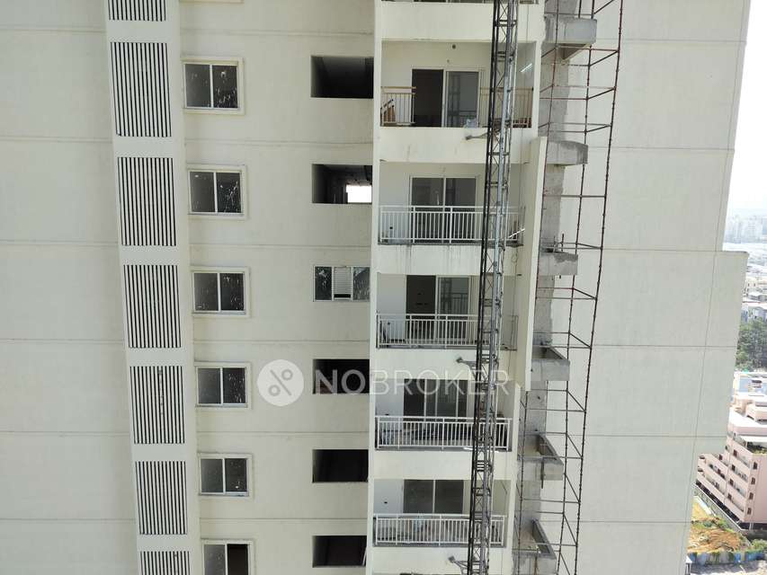 3 BHK Flat In Candeur Crescent For Sale  In Lingampally