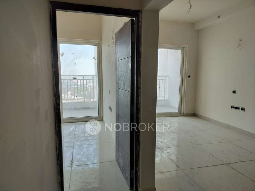3 BHK Flat In Candeur Crescent For Sale  In Lingampally