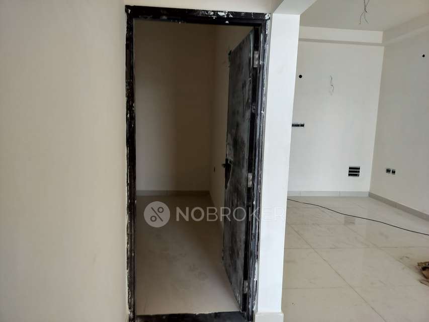 3 BHK Flat In Candeur Crescent For Sale  In Lingampally