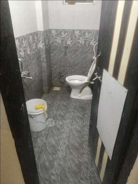 Single Room for Male In 1 BHK  In Tushar Developer In 1888, Near Grampanchayat, Sainik Colony, ?????????, ?????????? 412207, India