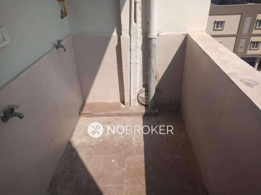 2 BHK Flat In Nandan Heights For Sale  In Bolarum