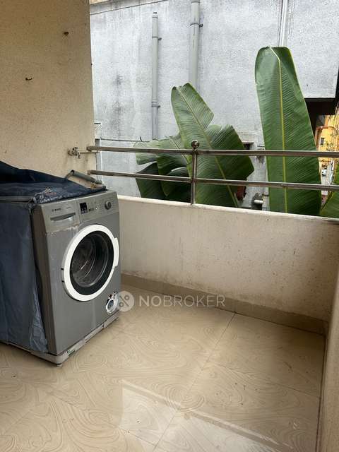 PG for Girls in Gurudwara Chowk Jijamata Chowk