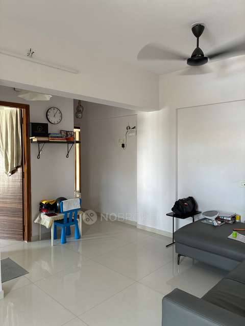 1 BHK Flat In Sm And Happy Home Tulsidham Chs For Sale  In Vile Parle West