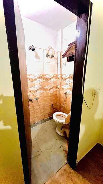 PG for Anyone in Sector 18