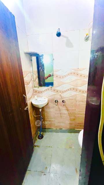 PG for Anyone in Sector 18