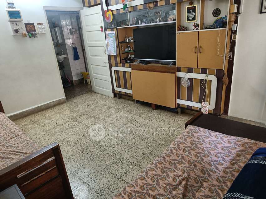 1 BHK Flat In Sujata Chs For Sale  In Mulund East