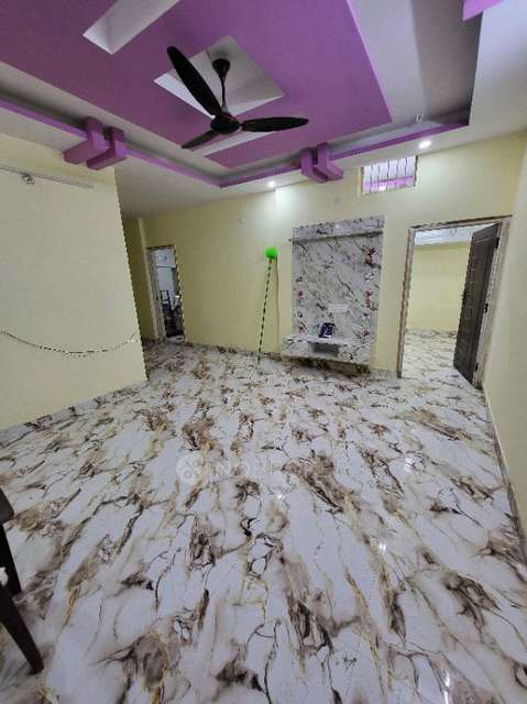 2 BHK Flat In Shafi Manzil for Lease  In Madeena Nagar