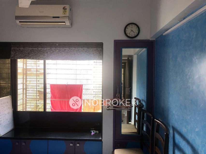 2 BHK Flat In White Arch For Sale  In Kandivali West