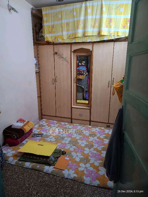 2 BHK Flat In Shree Om Vinayak Housing Society For Sale  In Lokhande Talim Rd