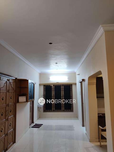 2 BHK Flat In Ramaperi Apartments For Sale  In Vadapalani