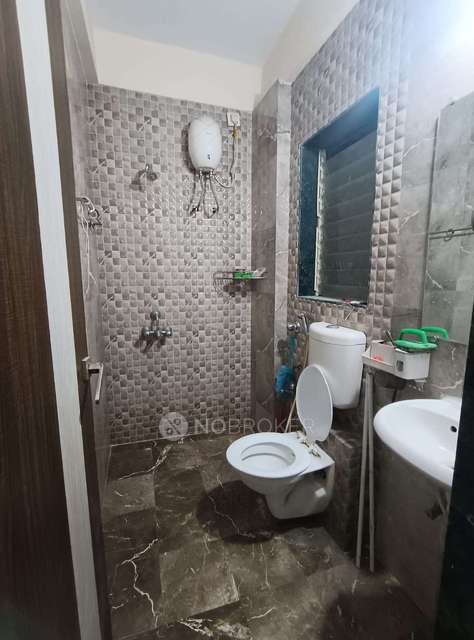2 BHK Flat In Mohan Ritteka, Ulhasnagar For Sale  In Mohan Ritteka