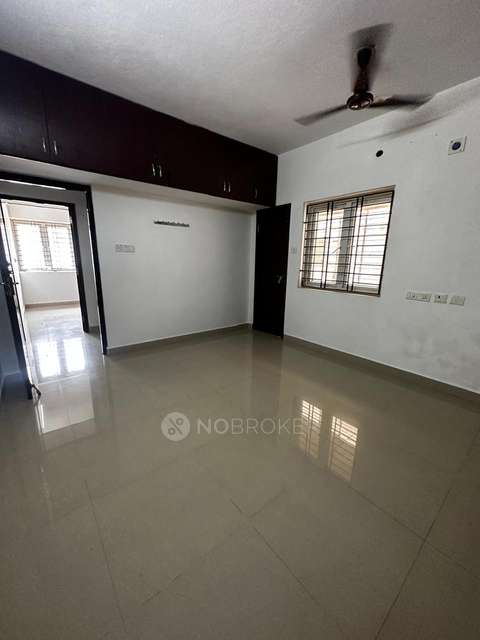 3 BHK Flat In Visalatchi Enclave For Sale  In Pallikaranai