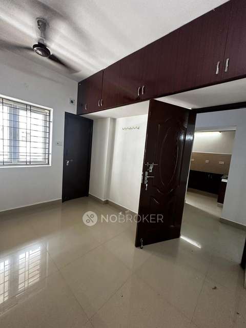 3 BHK Flat In Visalatchi Enclave For Sale  In Pallikaranai