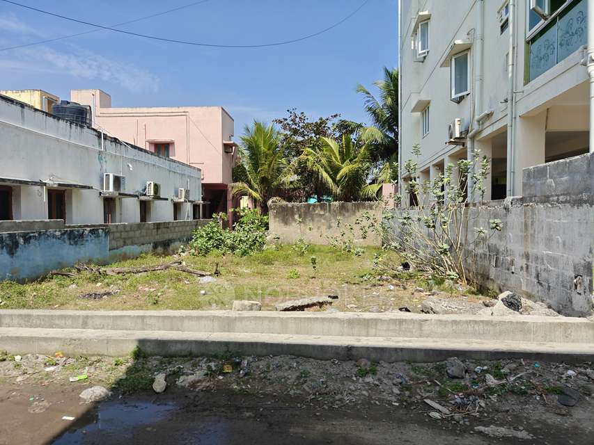 Plot For Sale  In Pozhichalur