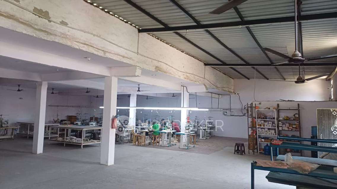 Godown/Warehouse in Pnb Atm, Faridabad for Rent 