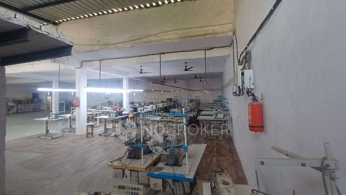 Godown/Warehouse in Pnb Atm, Faridabad for Rent 